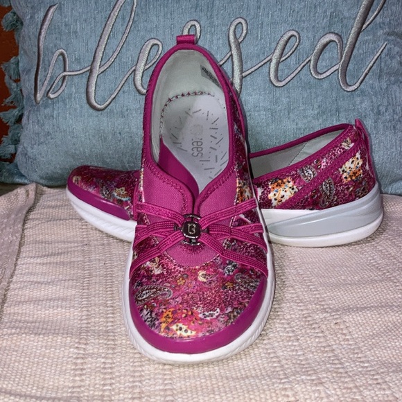 Bzees women’s comfort shoe - Picture 4 of 8